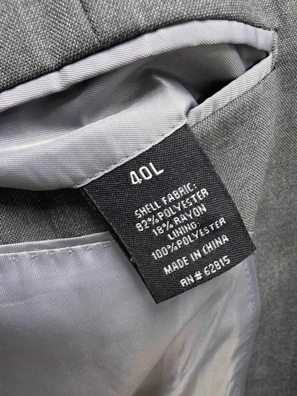 J. Ferrar 40L 33x34 Gray Full Suit 2-Button Solid R944